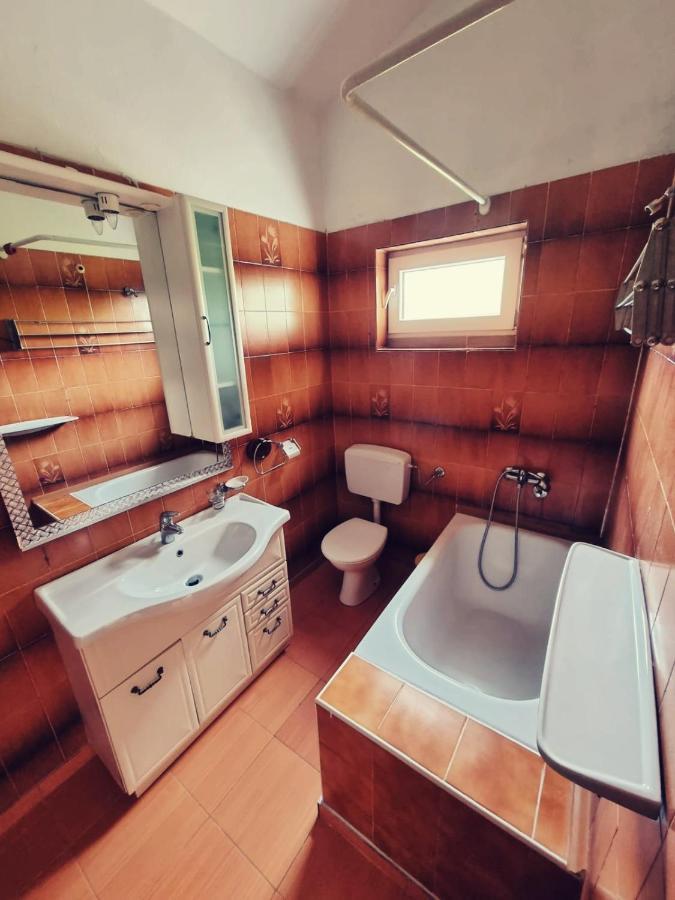 Nada Apartment *